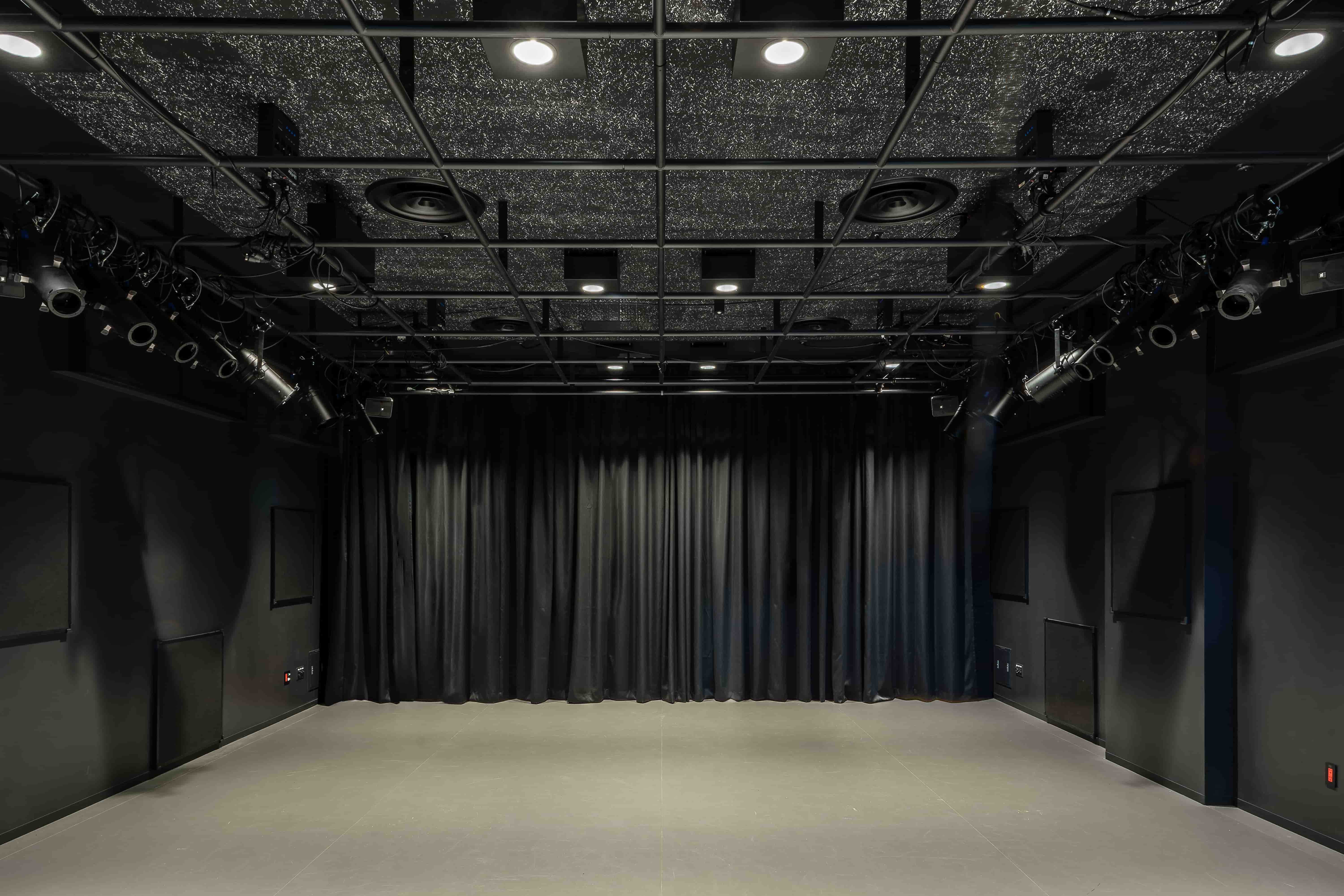 会場詳細｜扇町ミュージアムキューブ CUBE03